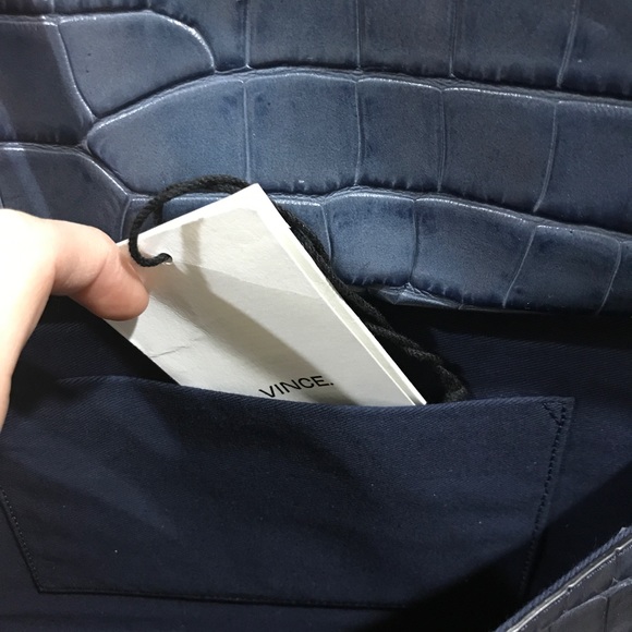 💌SOLD 💌VINCE Croc Embossed Clutch 👛 - Picture 7 of 7
